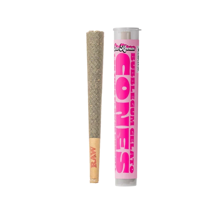 BUBBLEGUM GELATO CONES